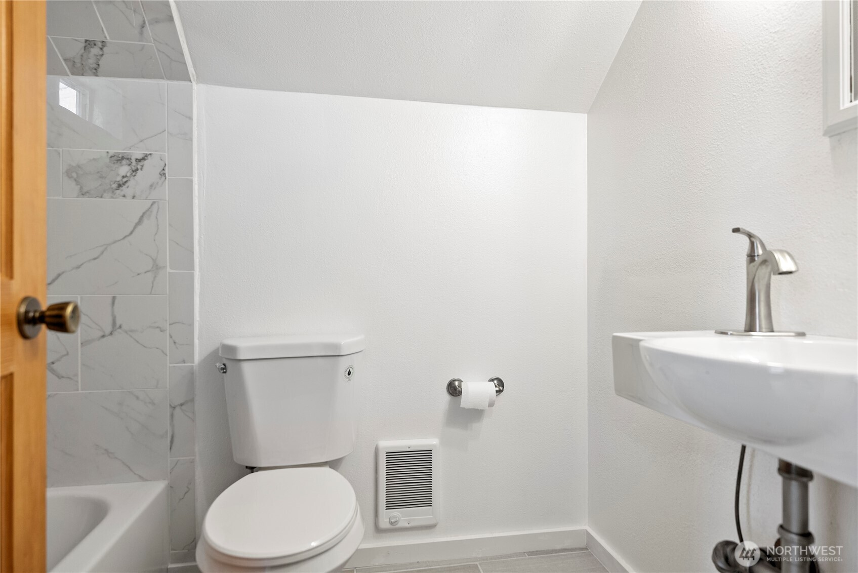 146 East Chewuch Road Winthrop, WA 98862 - Photo 35 of 39 a bathroom with a sink a toilet and shower