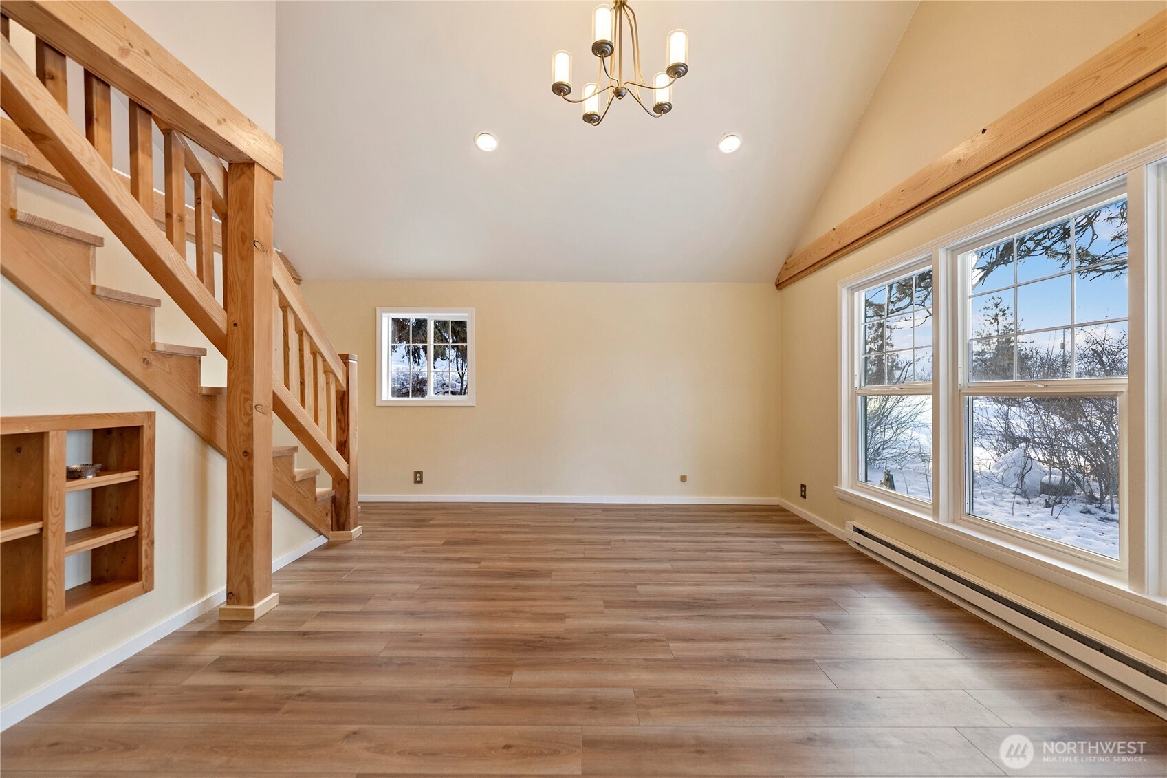 146 East Chewuch Road Winthrop, WA 98862 - Photo 10 of 39 a view of an entryway with wooden floor