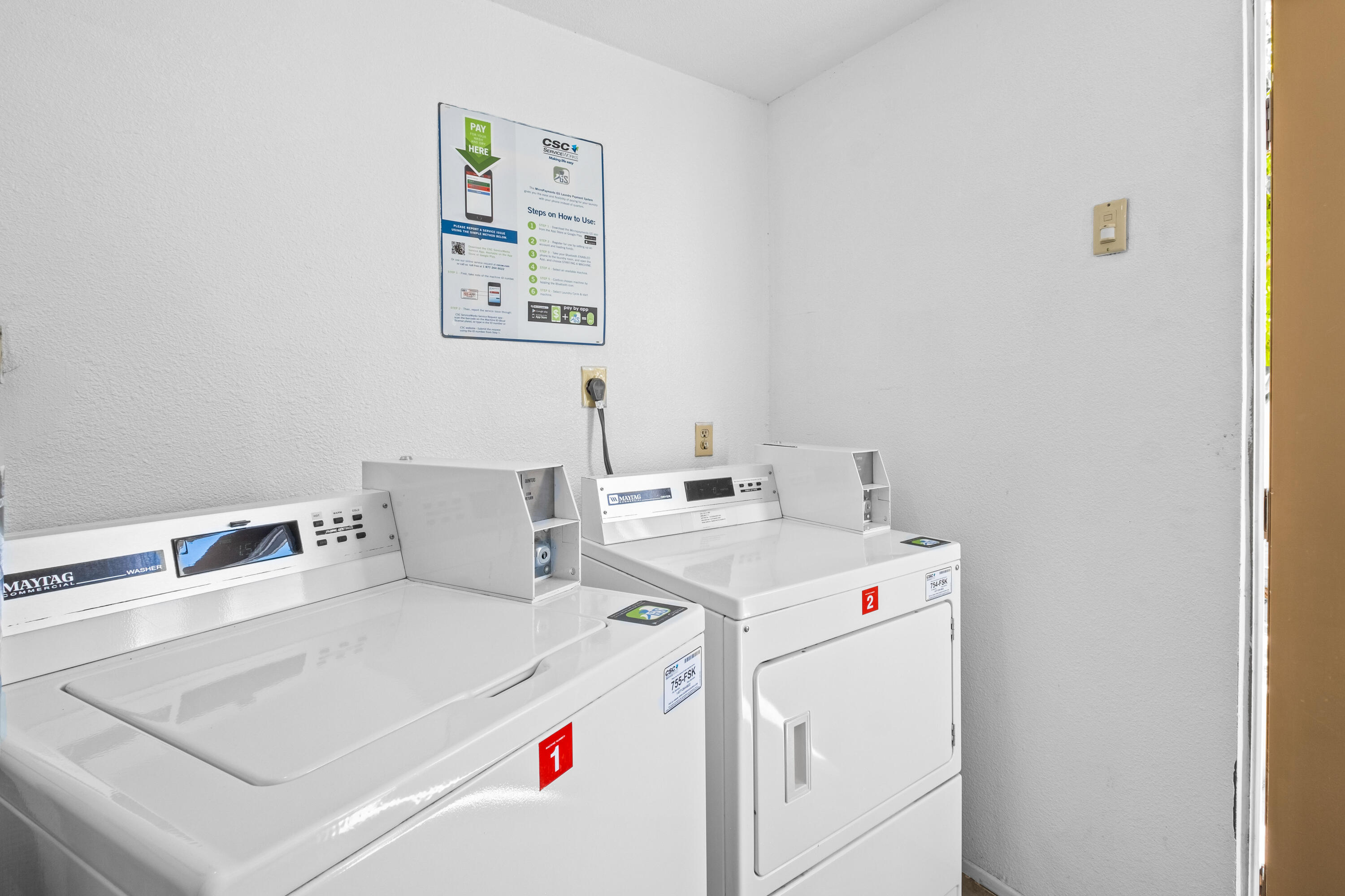 78130 Cortez Lane, Unit 56 Indian Wells, CA 92210 - Photo 28 of 31 a utility room with dryer and washer