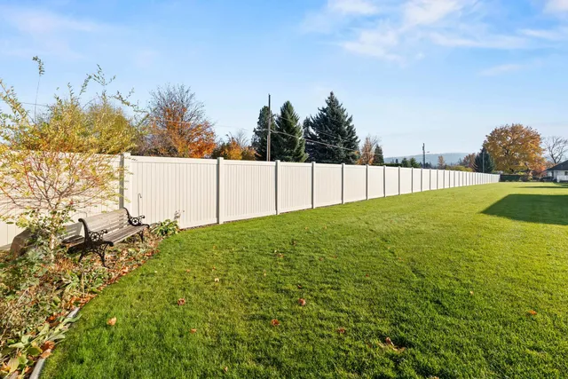 $412,900 | 2705 South Sunnybrook Lane, Spokane Valley, WA 99037