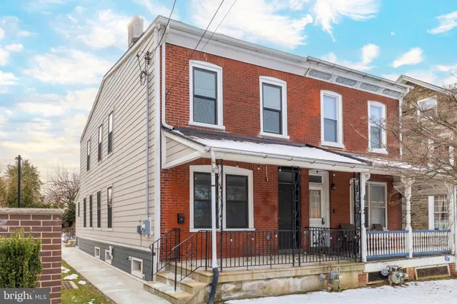 $2,300 | 606 Summit Avenue, Jenkintown, PA 19046