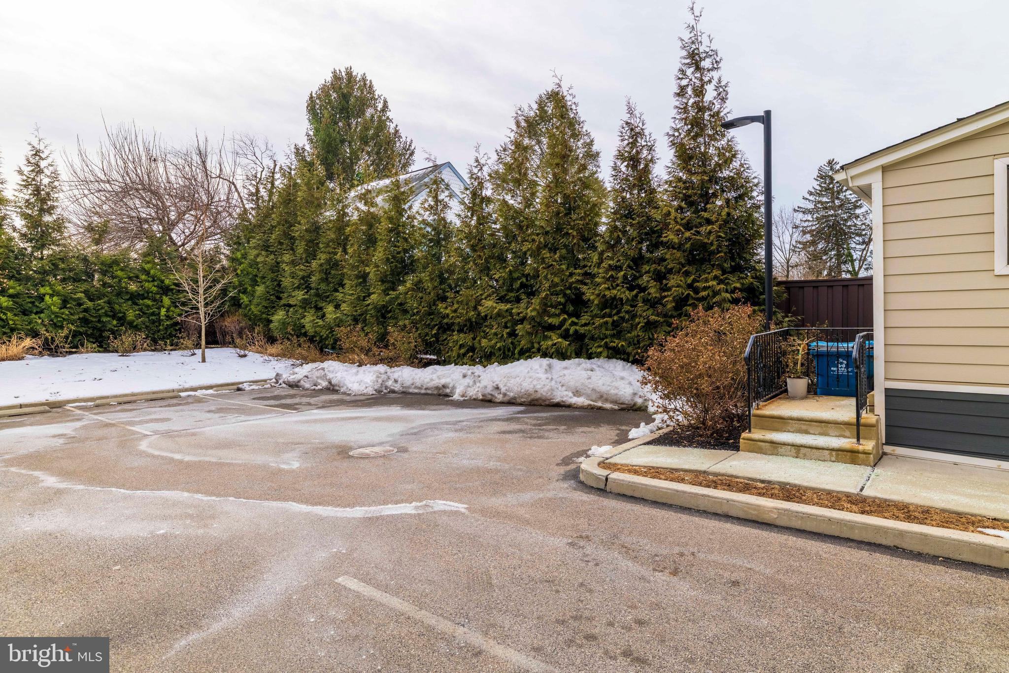 606 Summit Avenue Jenkintown, PA 19046 - Photo 7 of 27 a view of a house with a street