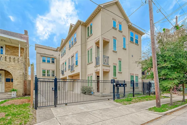 $3,850 | 1910 Oakdale Street, Unit A, Houston, TX 77004