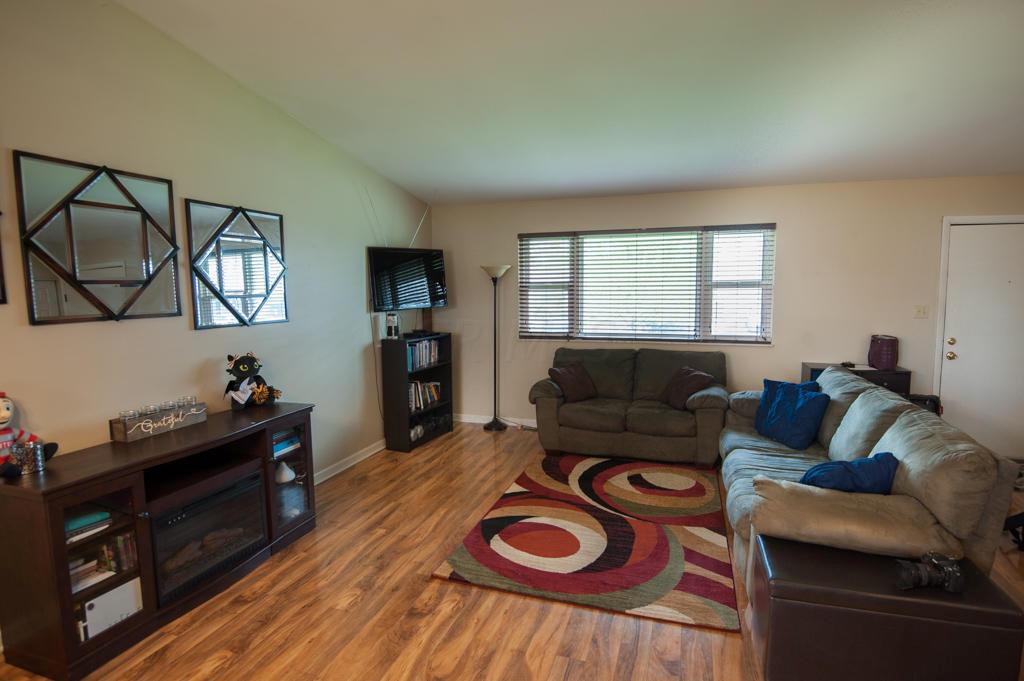 1324 Thurell Road Columbus, OH 43229 - Photo 3 of 16 Gallery Image 3