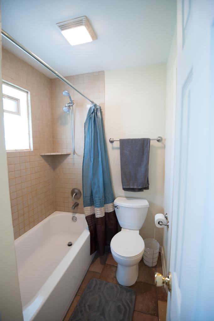 1324 Thurell Road Columbus, OH 43229 - Photo 9 of 16 Gallery Image 9