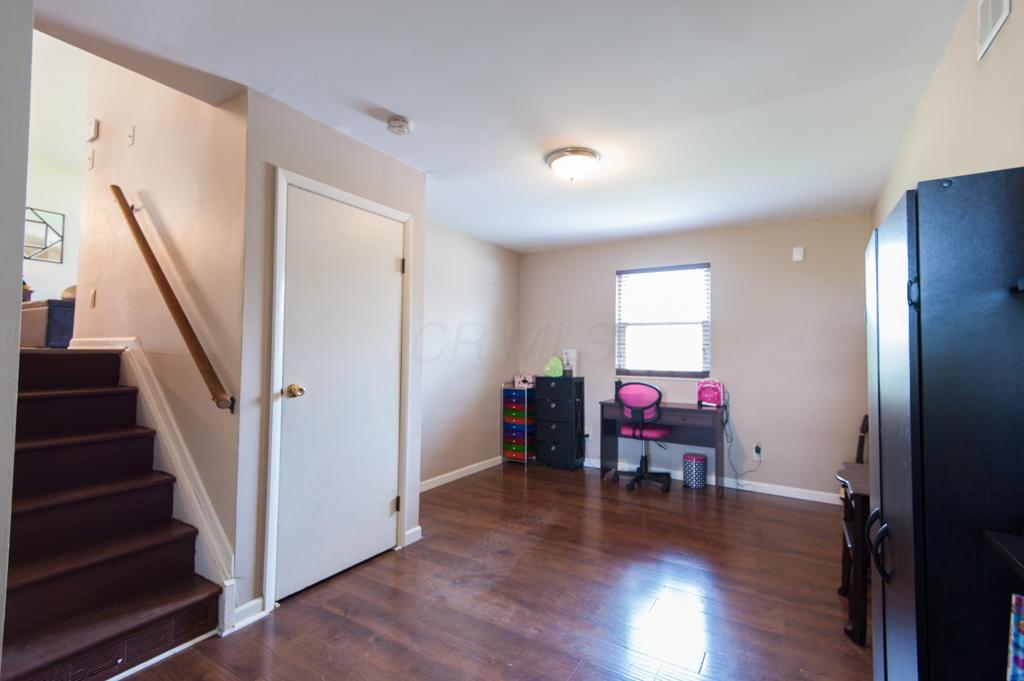 1324 Thurell Road Columbus, OH 43229 - Photo 10 of 16 Gallery Image 10