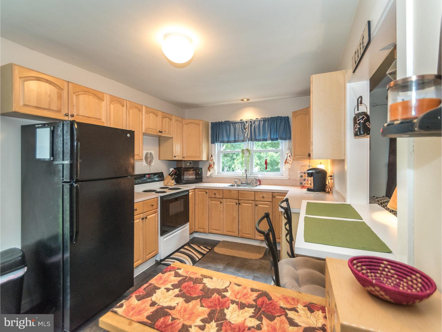 414 Ridge Road Sellersville, PA 18960 - Photo 7 of 24 Kitchen
