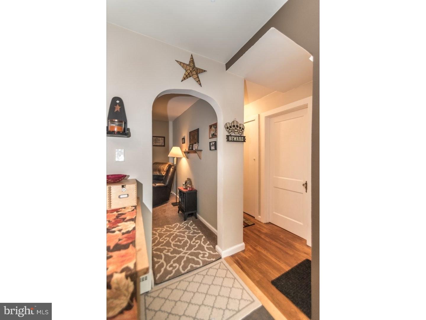 414 Ridge Road Sellersville, PA 18960 - Photo 10 of 24 Hallway