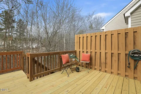 a view of deck and deck