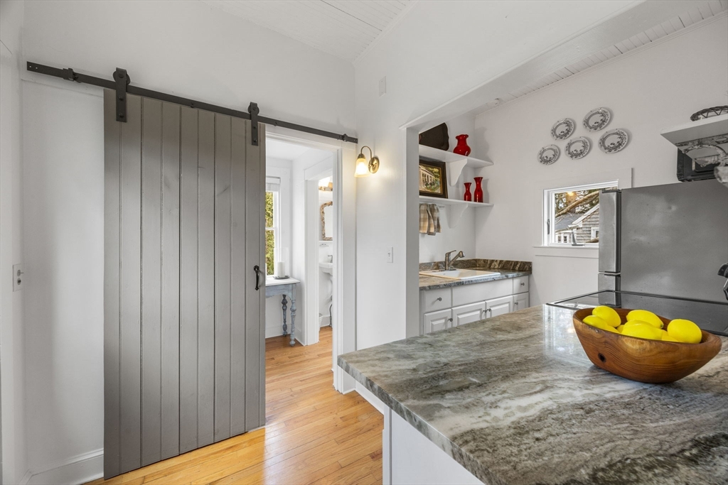 194 Rte 6a Yarmouth, MA 02675 - Photo 13 of 36