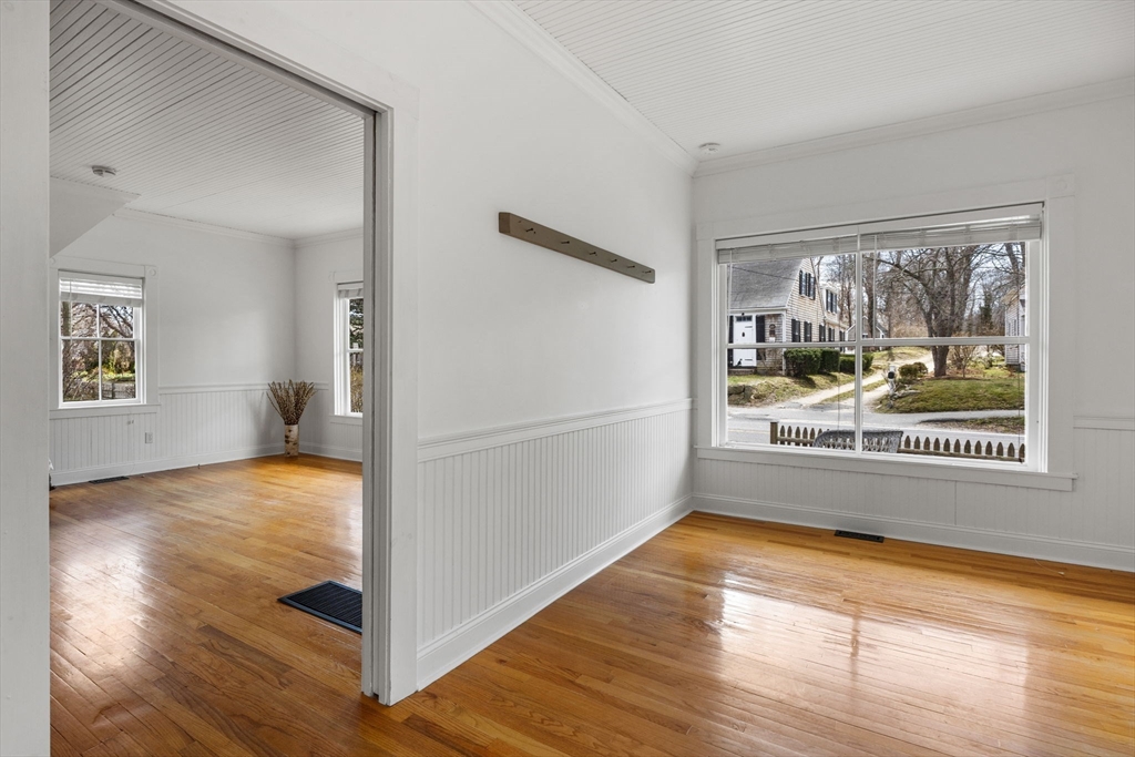 194 Rte 6a Yarmouth, MA 02675 - Photo 22 of 36