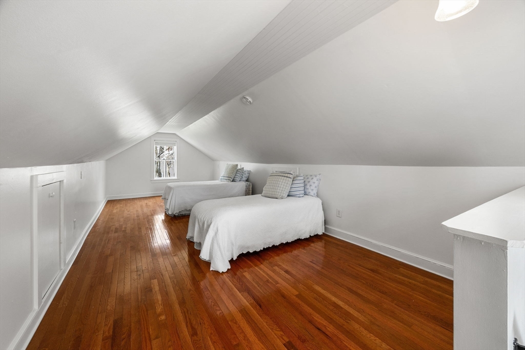 194 Rte 6a Yarmouth, MA 02675 - Photo 29 of 36