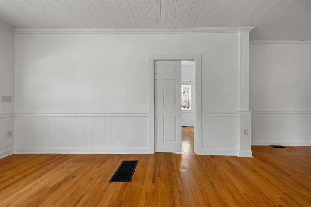 194 Rte 6a Yarmouth, MA 02675 - Photo 10 of 36