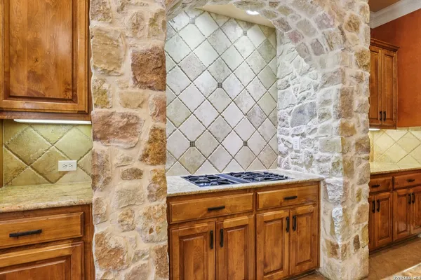 $1,375,000 | 315 Santa Domingo, Helotes, TX 78023