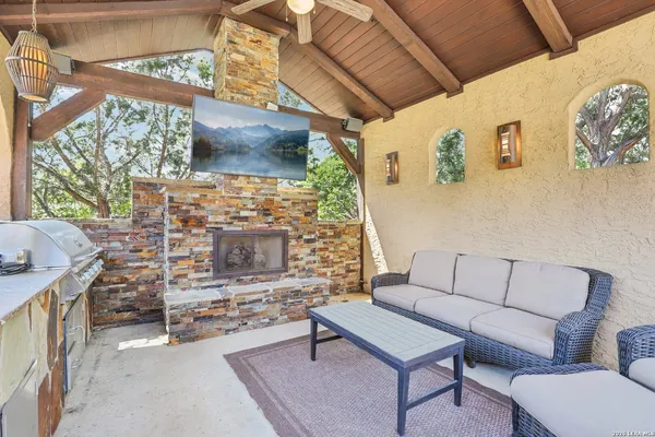 $1,375,000 | 315 Santa Domingo, Helotes, TX 78023