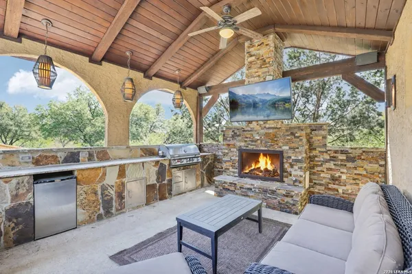 $1,375,000 | 315 Santa Domingo, Helotes, TX 78023