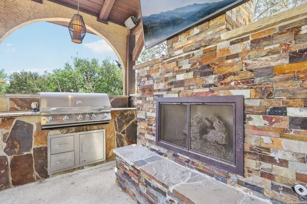 $1,375,000 | 315 Santa Domingo, Helotes, TX 78023