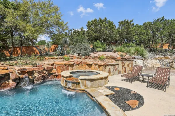 $1,375,000 | 315 Santa Domingo, Helotes, TX 78023
