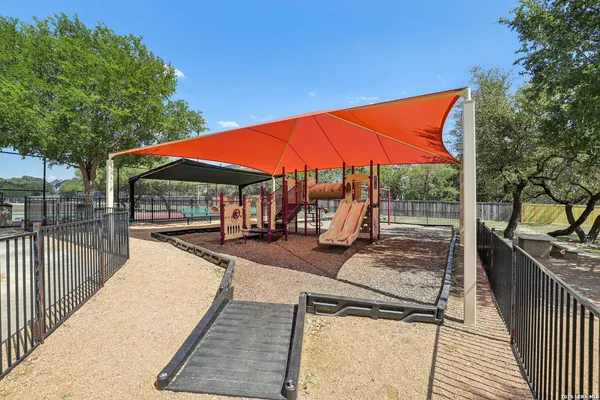$1,375,000 | 315 Santa Domingo, Helotes, TX 78023