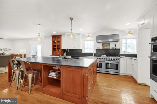 $719,900 | 220 Sturbridge Drive, Wyomissing, PA 19610