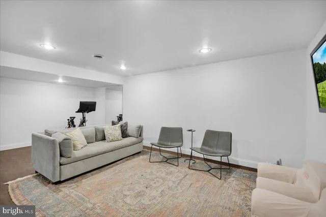 $719,900 | 220 Sturbridge Drive, Wyomissing, PA 19610