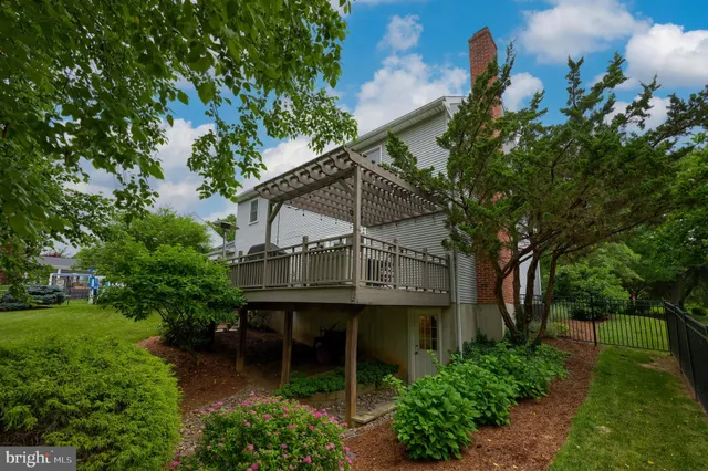 $719,900 | 220 Sturbridge Drive, Wyomissing, PA 19610