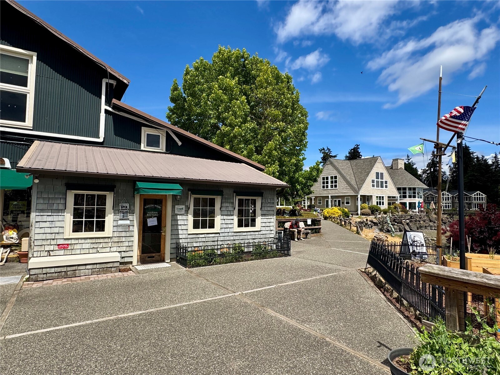 141 Parfitt Way Southwest, Unit A6 Bainbridge Island, WA 98110 - Photo 11 of 31