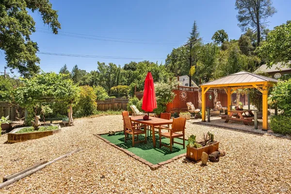 $2,650,000 | 3037 Foothill Boulevard, Calistoga, CA 94515