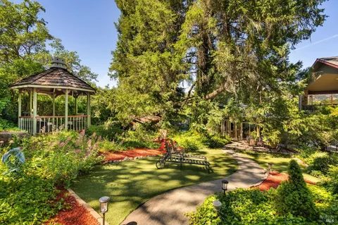 $2,650,000 | 3037 Foothill Boulevard, Calistoga, CA 94515