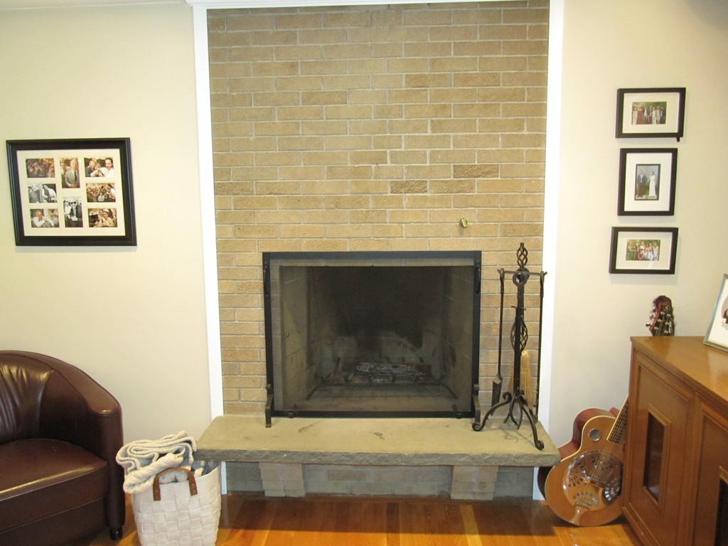 23 Spring Valley Road Worcester, MA 01609 - Photo 15 of 30 Gallery Image 15