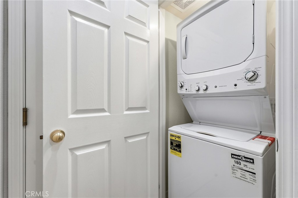 56 Modesto Irvine, CA 92602 - Photo 21 of 32 Gallery Image 21