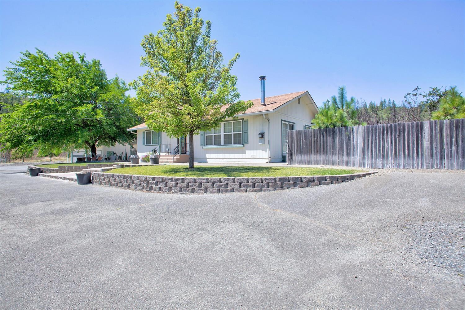 7511 Hugo Road Grants Pass, OR 97526 - Photo 17 of 27 Additional Photo