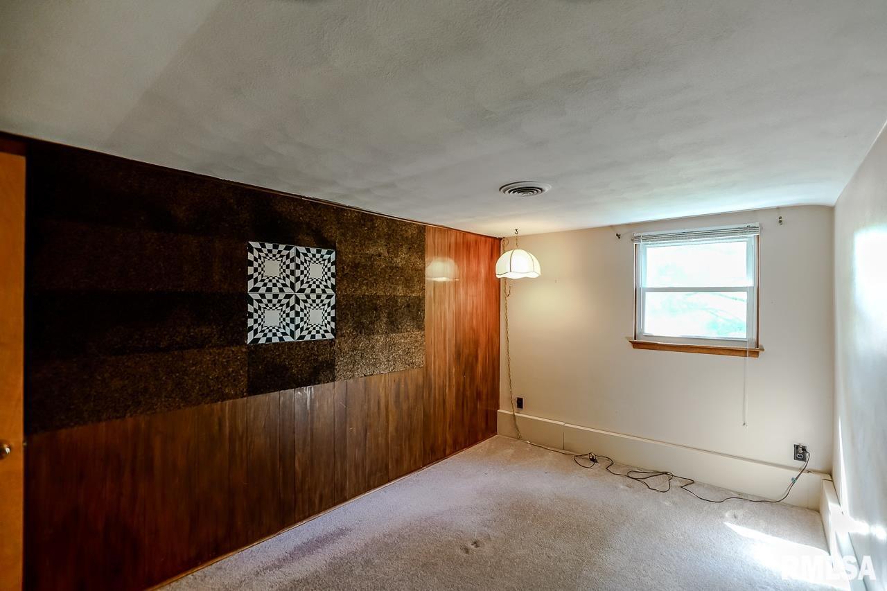 114 South Rustic Road East Peoria, IL 61611 - Photo 14 of 31 Gallery Image 14