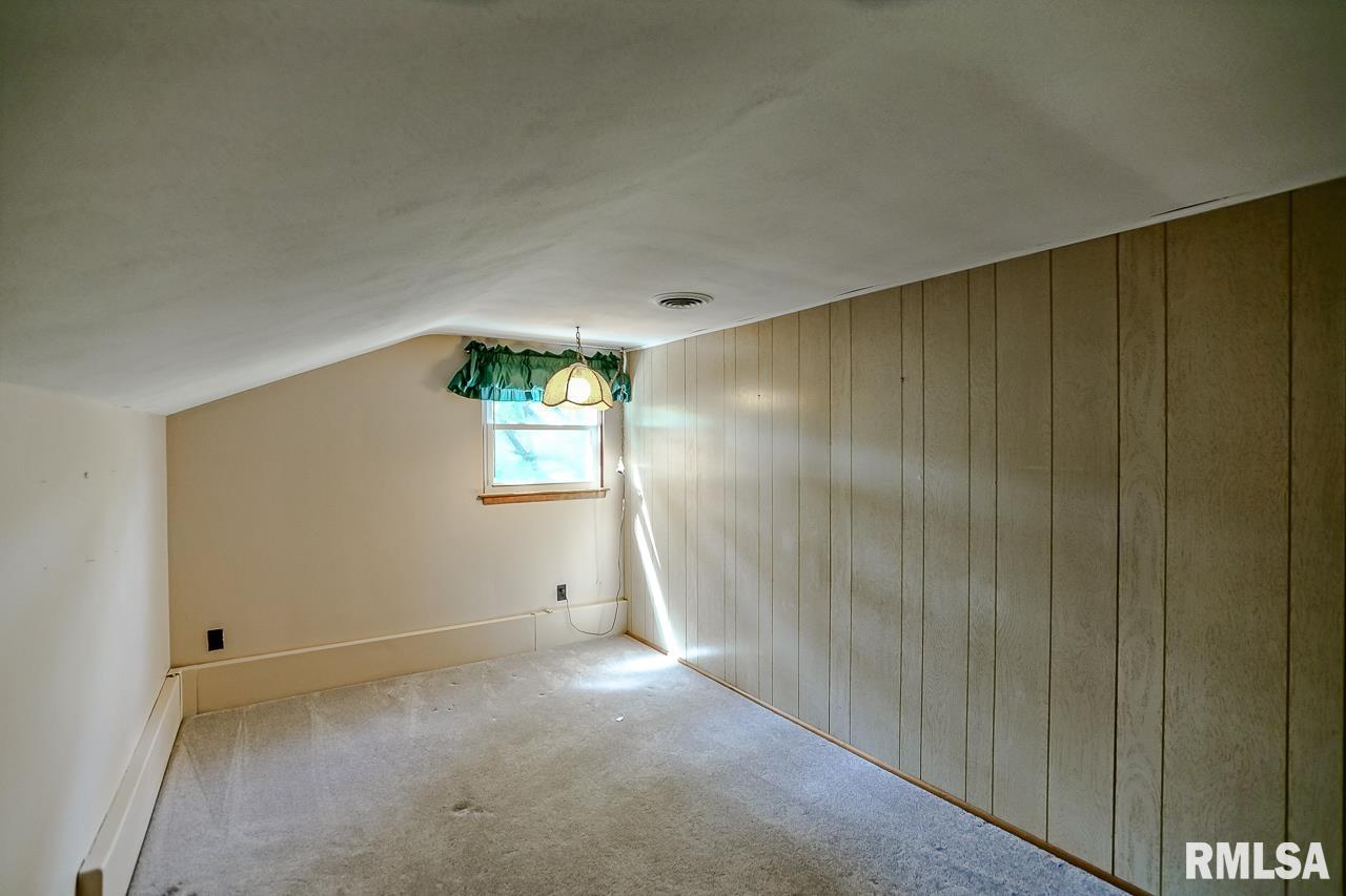 114 South Rustic Road East Peoria, IL 61611 - Photo 18 of 31 Gallery Image 18