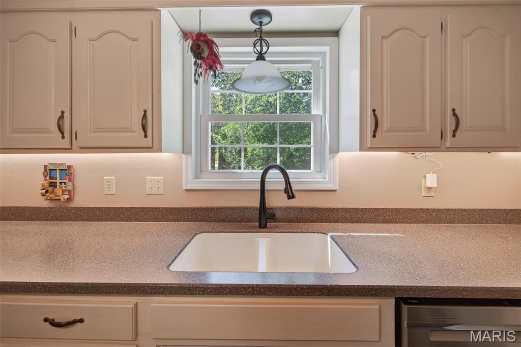 403 Stone Ridge Drive Waynesville, MO 65583 - Photo 18 of 62