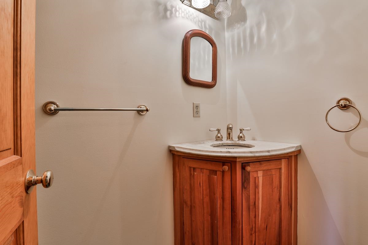 140 Levitt Road Gilmanton, NH 03837 - Photo 4 of 40