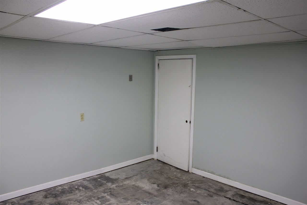 2710 Lapeer Road Flint, MI 48503 - Photo 46 of 52