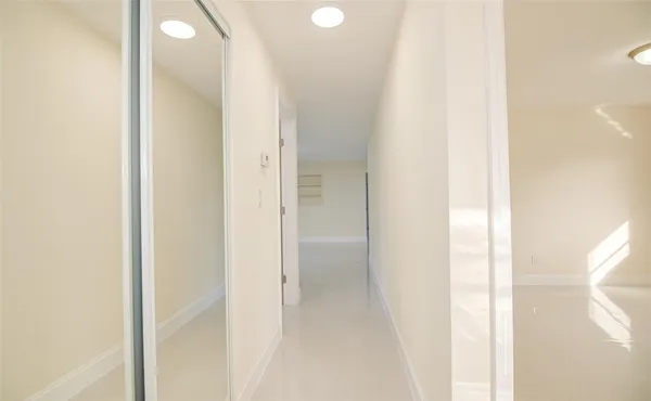 $2,600 | 3105 18th Street, Vero Beach, FL 32960