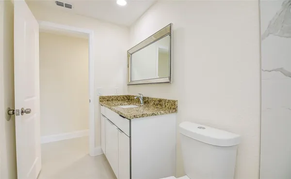 $2,600 | 3105 18th Street, Vero Beach, FL 32960