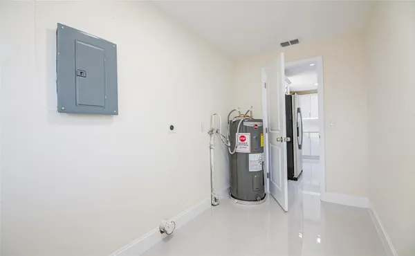 $2,600 | 3105 18th Street, Vero Beach, FL 32960