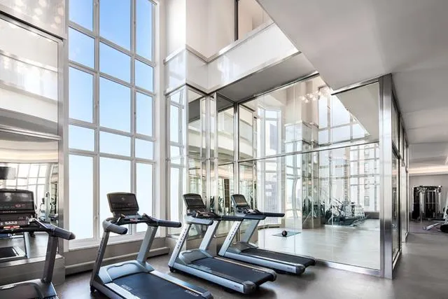 $2,599,000 | 30 Park Place, Unit 42C | TriBeCa