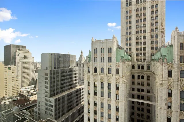 $2,599,000 | 30 Park Place, Unit 42C | TriBeCa