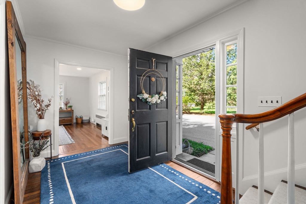 633 Boston Post Road Weston, MA 02493 - Photo 5 of 35