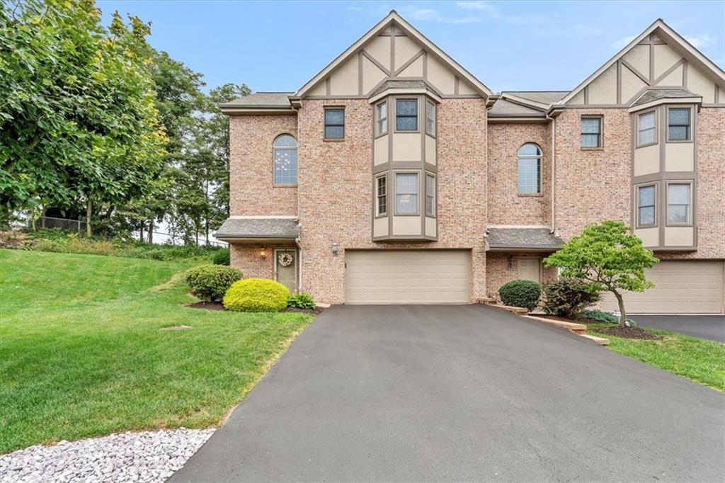 104 Brandon Way Coraopolis, PA 15108 - Photo 1 of 30 Gallery Image 1