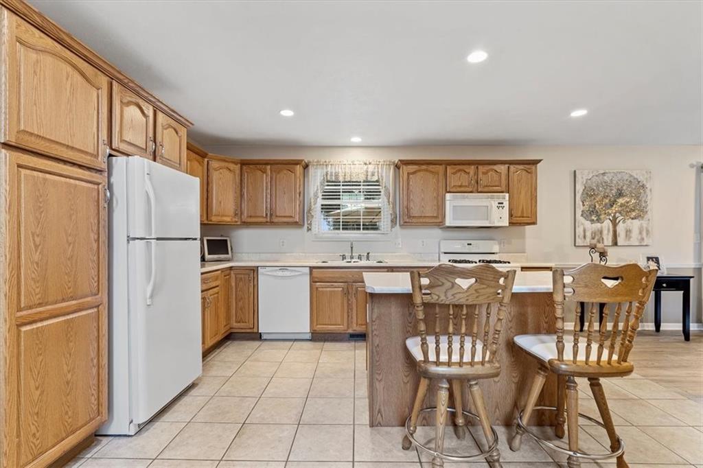 104 Brandon Way Coraopolis, PA 15108 - Photo 5 of 30 Gallery Image 5