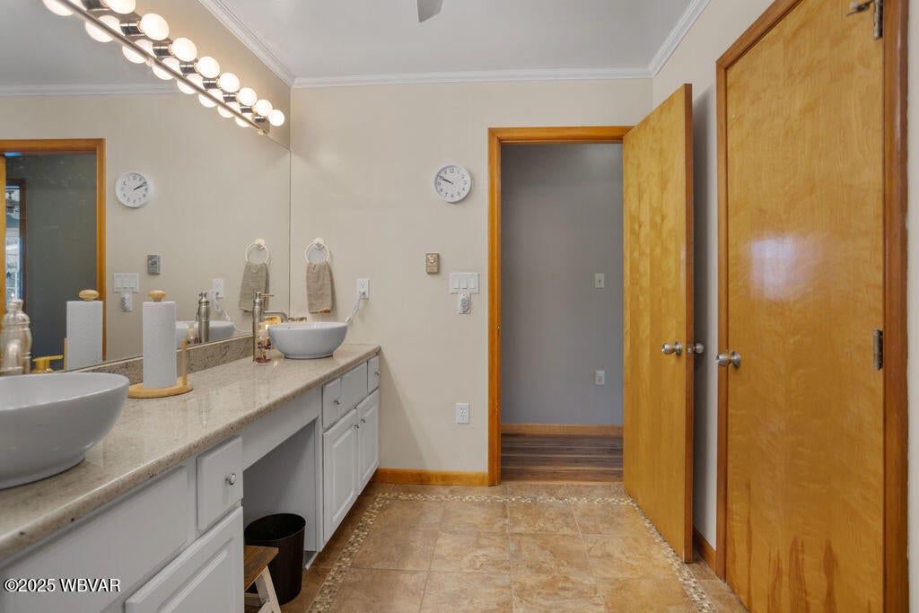 157 Red Barn Road Hughesville, PA 17737 - Photo 20 of 40 Double Vessel Sinks