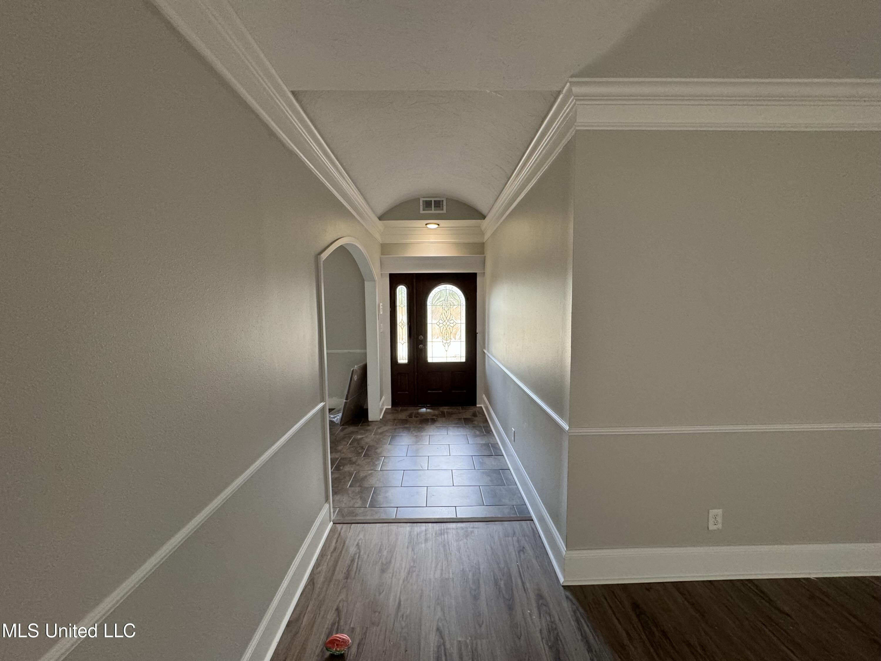 318 West McHenry Road Perkinston, MS 39573 - Photo 13 of 17 318 W - Foyer 2