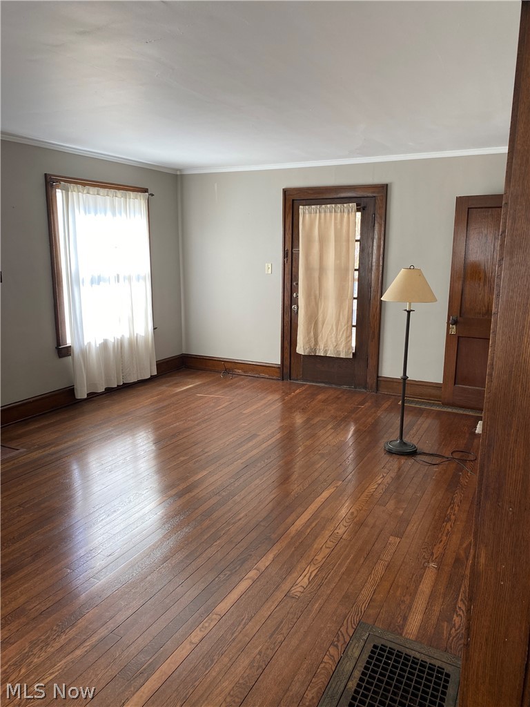 2660 South Taylor Road Cleveland, OH 44118 - Photo 4 of 30
