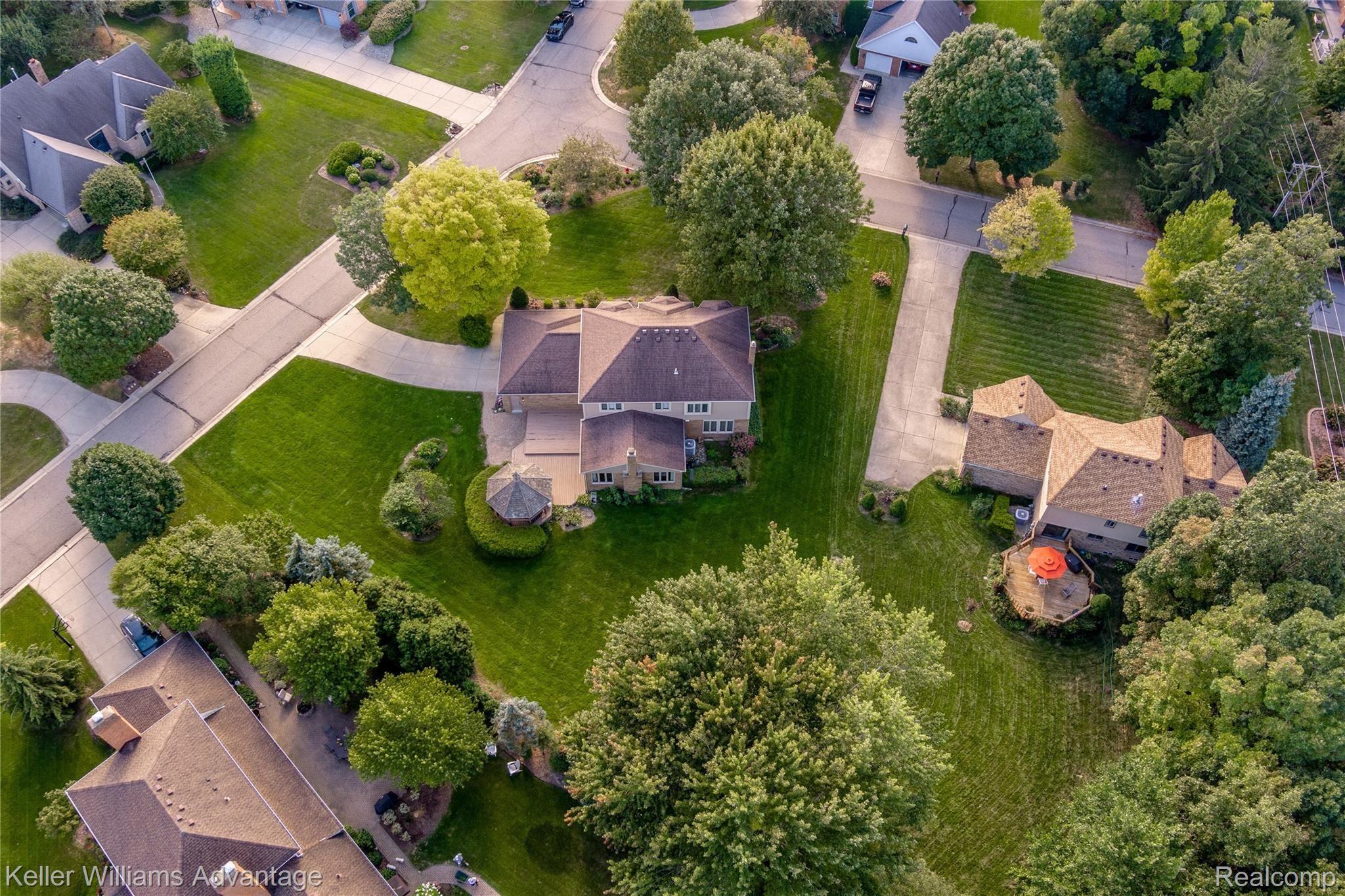 41274 Beacon Road Novi, MI 48375 - Photo 48 of 48 41274 Beacon-1-8.jpg