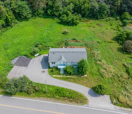 $600,000 | 264 Chestnut Street, Claremont, NH 03743